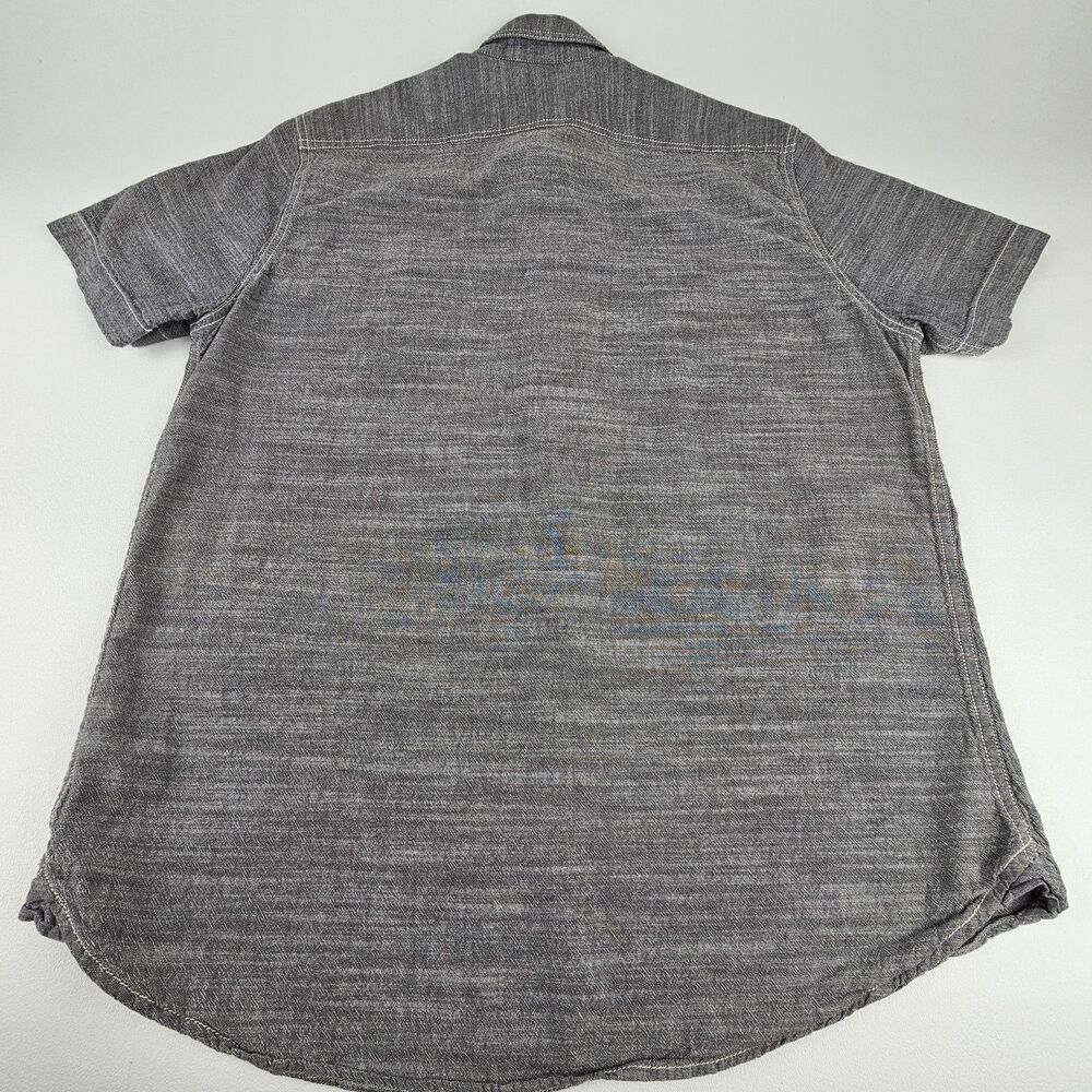 Woolrich Mens M Gray Chambray Work Shirt Short Sleeve Dual Pocket 100% Cotton - Picture 9 of 9